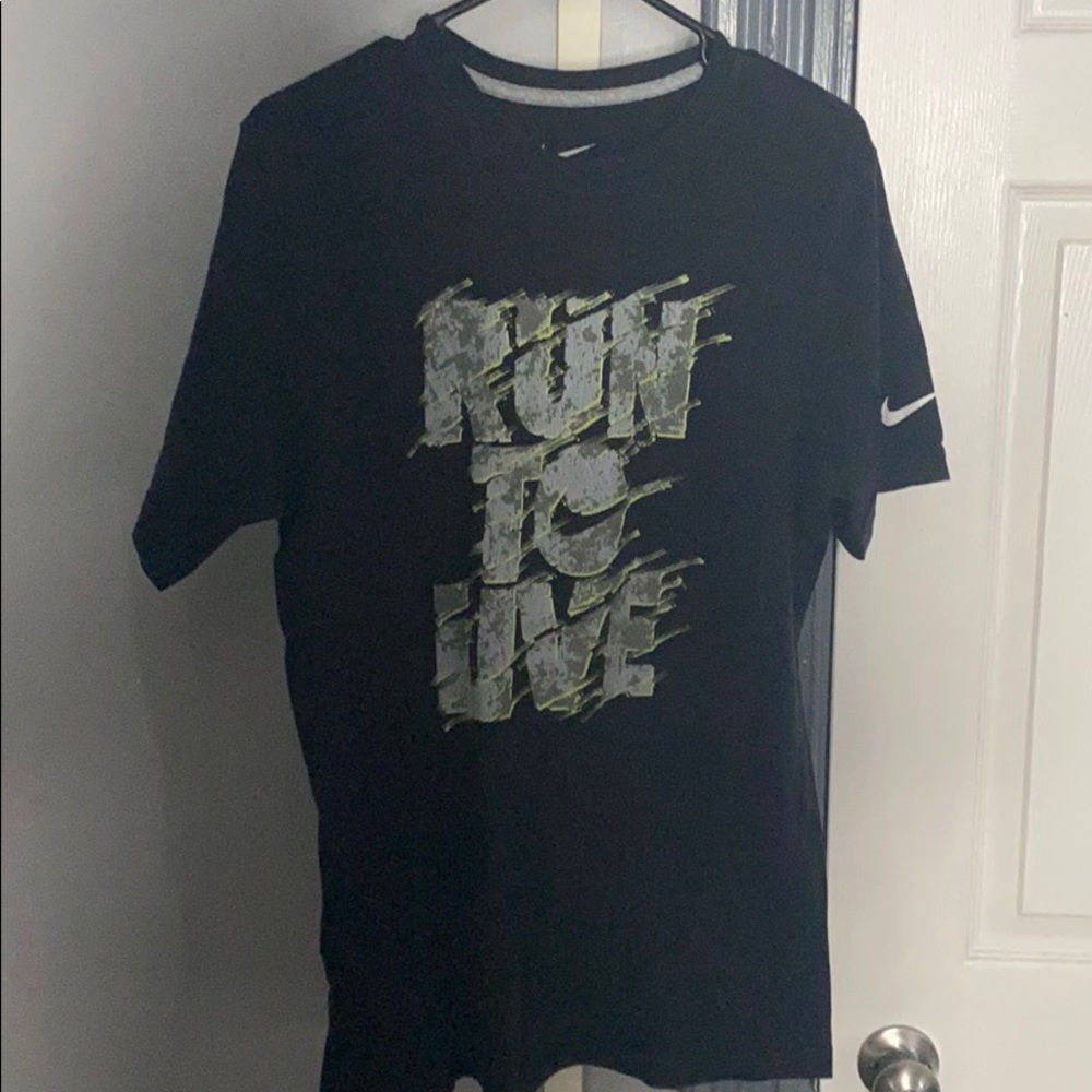 5 Name brand tee shirts for 40